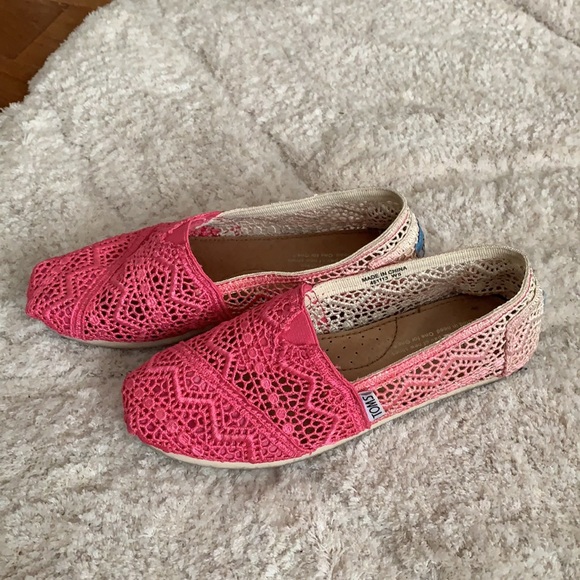 Pink Ombré Crochet Toms - Picture 2 of 6